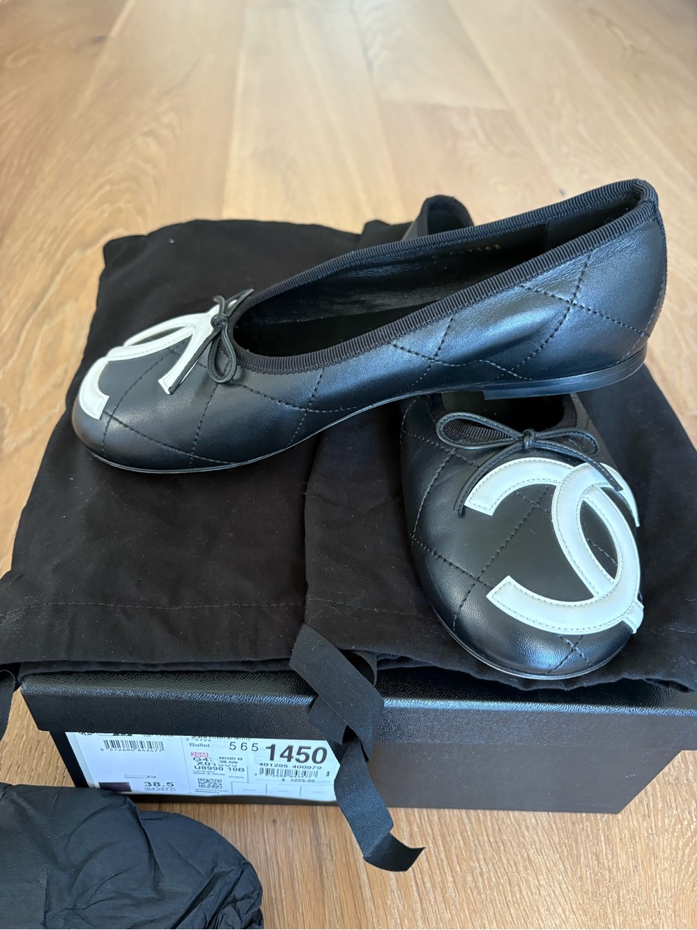 Chanel Cambon 2026 Quilted Black Ballet Flats With White CC Logo - Picture 9 of 14